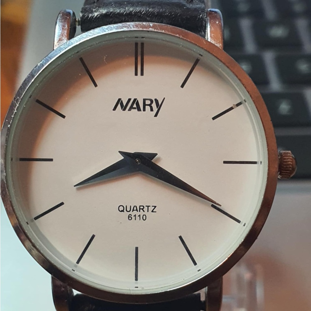 🦋10/$20🦋 Nary Silver/White Leather Women's Watch